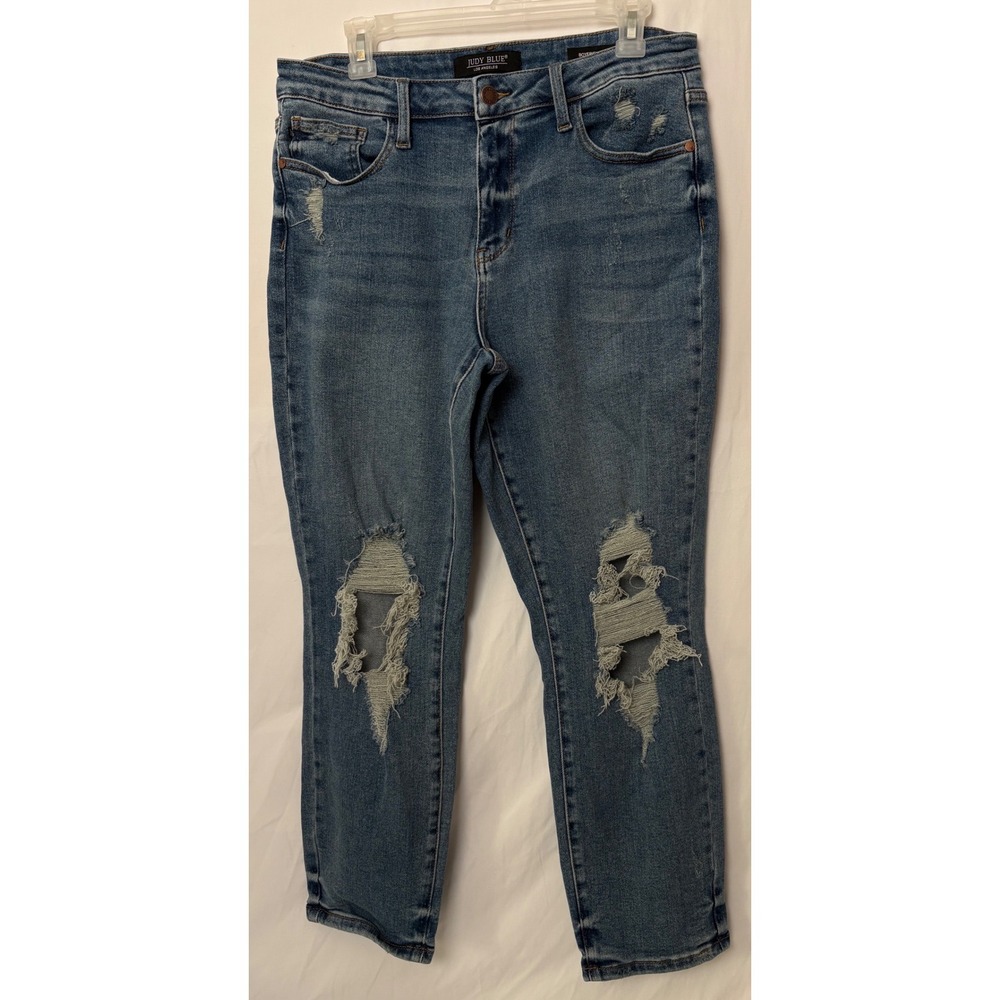 Judy Blue Boyfriend Fit Distressed Medium Wash Jeans‎ Women's Size 13/31 Stretch